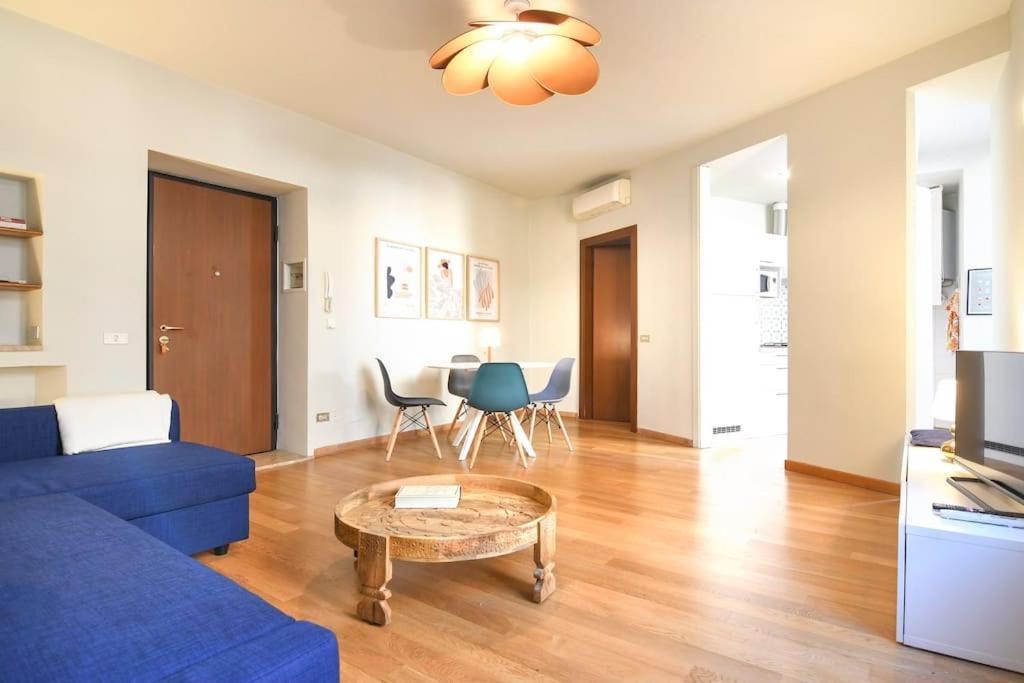 Porta Genova Bilocale Di Charme Apartment Milan Bagian luar foto