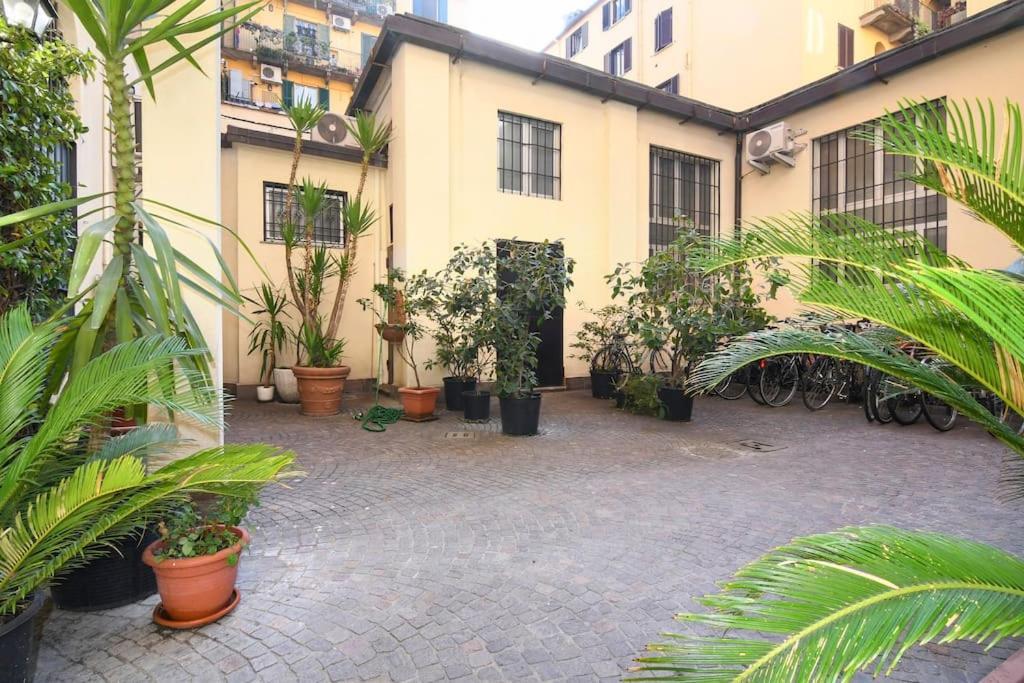Porta Genova Bilocale Di Charme Apartment Milan Bagian luar foto